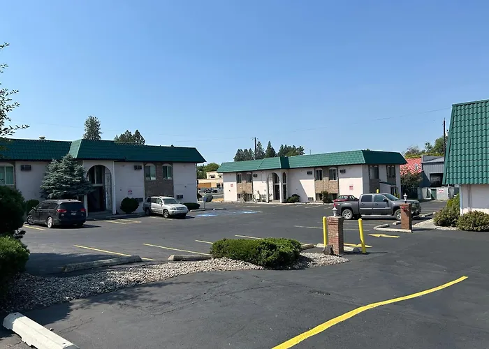 Motel: Apple Tree Inn